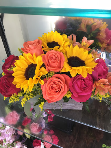 Florist «Market Garden Floral Co», reviews and photos, 1418 N Semoran Blvd #130, Orlando, FL 32807, USA