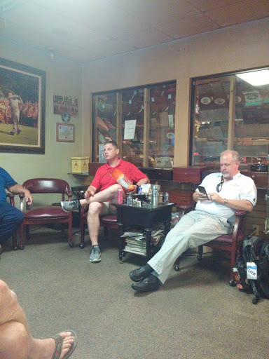 Cigar Shop «Tobacco Road Fine Cigars, Indoor Golf & Gifts.», reviews and photos, 3118 S Cooper St, Arlington, TX 76015, USA