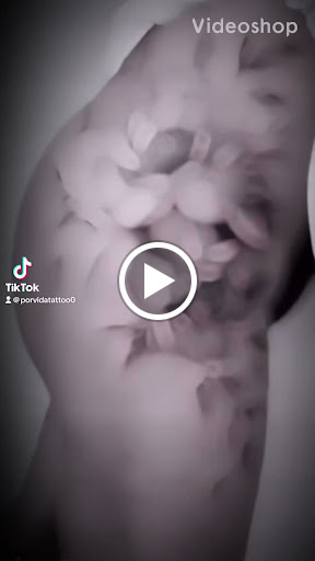 Explore spider web tattoo ideas, creative tattoo ideas in Miami, available at Por vida tattoos