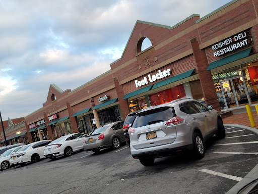 Shopping Mall «The Bay Terrace», reviews and photos, 23-98 Bell Blvd, Bayside, NY 11360, USA