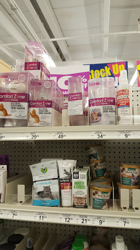 Pet Supply Store «Petco Animal Supplies», reviews and photos, 1237 Flammang Dr, Waterloo, IA 50702, USA
