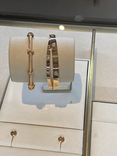 Jewelry Store «Cartier», reviews and photos, 19575 Biscayne Blvd #511, Aventura, FL 33180, USA