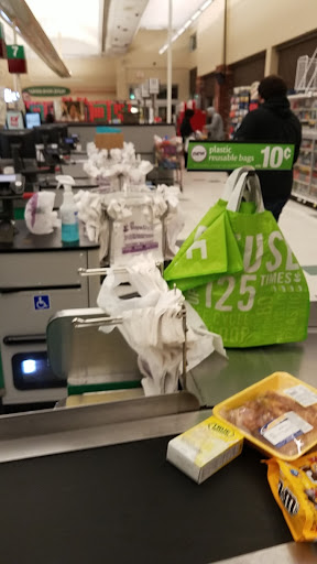 Grocery Store «Stop & Shop», reviews and photos, 460 Blue Hill Avenue, Boston, MA 02121, USA