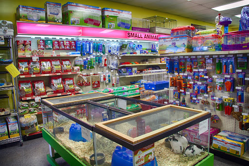 Pet Supply Store «Our Pet World», reviews and photos, 380 Semoran Commerce Pl, Apopka, FL 32703, USA