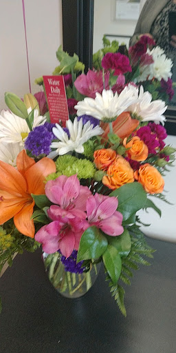 Florist «Kern Park Flower Shoppe», reviews and photos, 6713 SE Holgate Blvd, Portland, OR 97206, USA