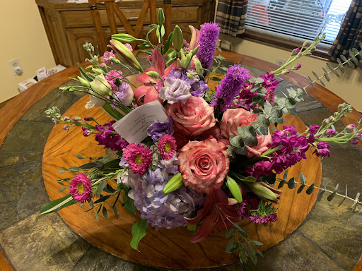 Florist «ROWLETT FLORIST & GIFTS», reviews and photos, 513 W State St, Garland, TX 75040, USA