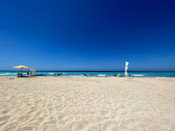 Zdjęcie Amwaj Beach z powierzchnią turkusowa czysta woda