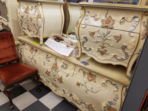 Antique Store «Craftiques Mall - NW Military», reviews and photos, 2375 NW Military Hwy, San Antonio, TX 78231, USA