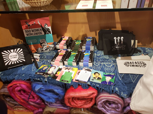 Gift Shop «Global Gifts», reviews and photos, 682 N High St, Columbus, OH 43215, USA