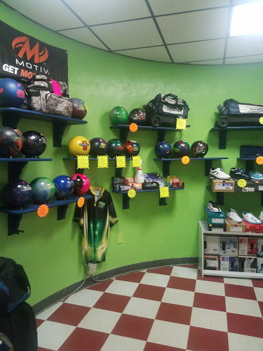 Bowling Alley «Vinton Bowling Center», reviews and photos, 1200 Vinyard Rd, Vinton, VA 24179, USA