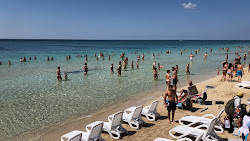 Foto von Spiaggia di Campo dei Messapi mit lange, gerade küste
