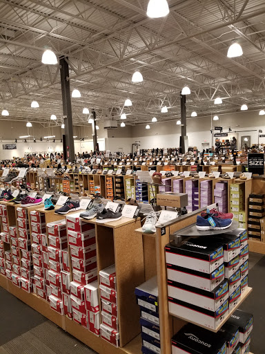 Shoe Store «DSW Designer Shoe Warehouse», reviews and photos, 4665 Town Crossing Dr, Jacksonville, FL 32246, USA