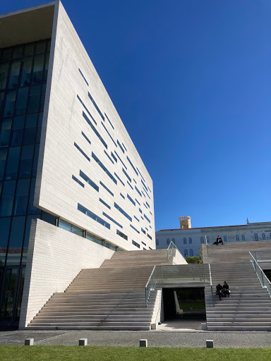 Universidade NOVA de Lisboa