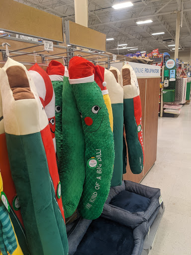 Pet Supply Store «PetSmart», reviews and photos, 20924 N Frederick Rd, Germantown, MD 20876, USA