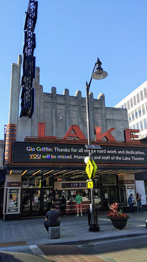 Movie Theater «Lake Theatre: Classic Cinemas», reviews and photos, 1022 Lake St, Oak Park, IL 60301, USA