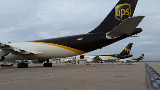 Courier Service «Ups Air Gateway Orlando», reviews and photos, 8975 Tradeport Dr, Orlando, FL 32827, USA