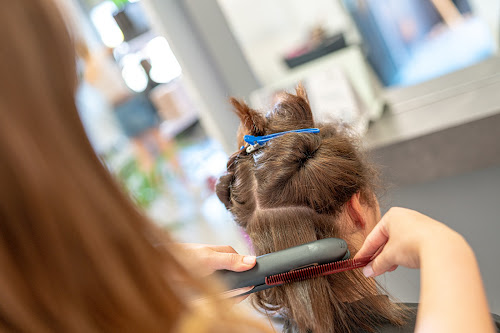 Friseursalon loom Hairstyle + Kosmetik Salzkotten Salzkotten