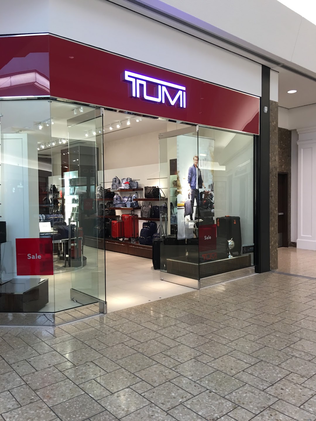 TUMI Store - Cherry Creek