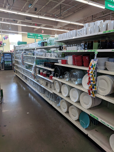 Dollar Store «Dollar Tree», reviews and photos, 806 Pelham Pkwy #4, Pelham, NY 10803, USA