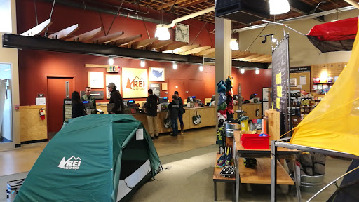 Camping Store «REI», reviews and photos, 3509 Carlin Springs Rd, Falls Church, VA 22041, USA