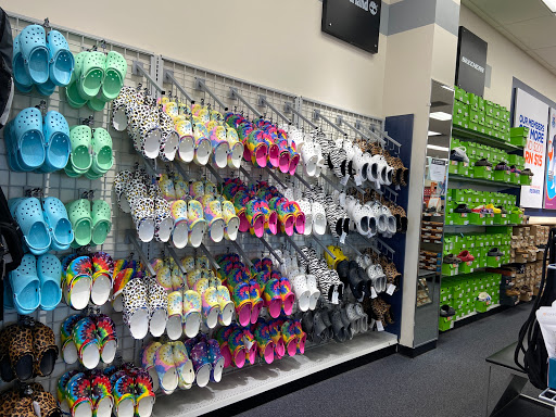 Shoe Store «Rack Room Shoes», reviews and photos, 1985 E Main St #1, Spartanburg, SC 29307, USA