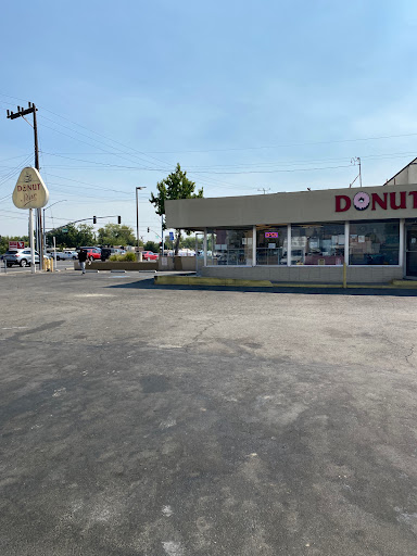 Donut Shop «Donut Star», reviews and photos, 2122 El Camino Ave, Sacramento, CA 95821, USA