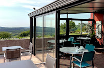 Atmosphère du Restaurant La Montagne de Brancion à Martailly-lès-Brancion - n°1