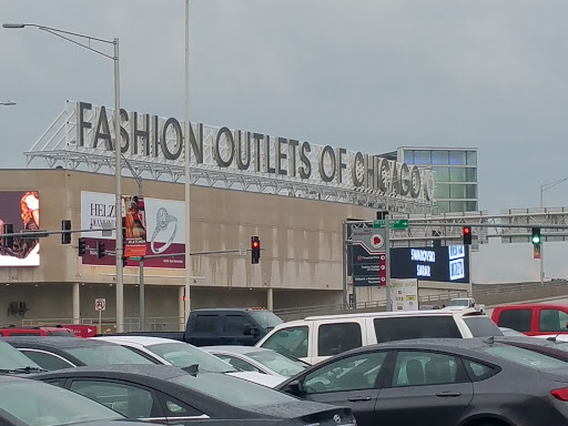Shopping Mall «Fashion Outlets of Chicago», reviews and photos, 5220 Fashion Outlets Way, Rosemont, IL 60018, USA