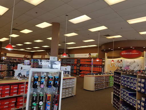 Shoe Store «Famous Footwear», reviews and photos, 5820 Aurora Ave, Des Moines, IA 50322, USA