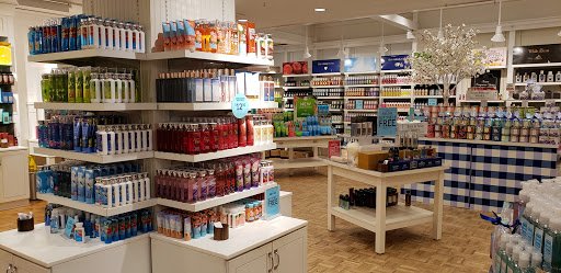 Beauty Supply Store «Bath & Body Works», reviews and photos, 831 Lancaster Dr NE, Salem, OR 97301, USA