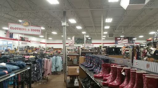 Home Improvement Store «Tractor Supply Co.», reviews and photos, 550 Terry Rich Blvd, St Clair, PA 17970, USA