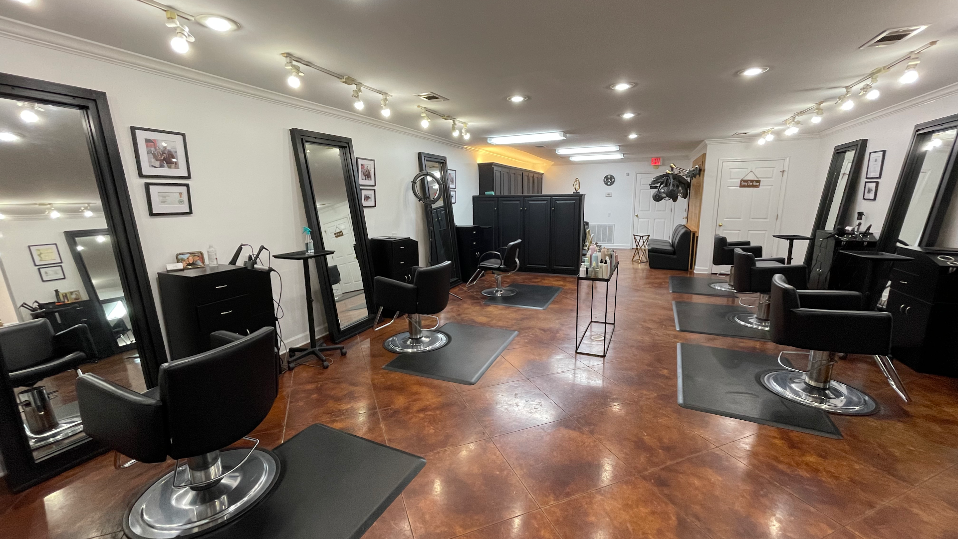 Avenue West Salon and Spa