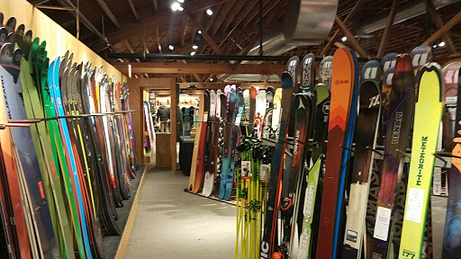 Ski Shop «evo Seattle Store», reviews and photos, 3500 Stone Way N, Seattle, WA 98103, USA