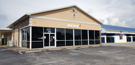 Russell Cellular, Verizon Authorized Retailer, 1313 Hillsboro Blvd, Manchester, TN 37355, USA, 