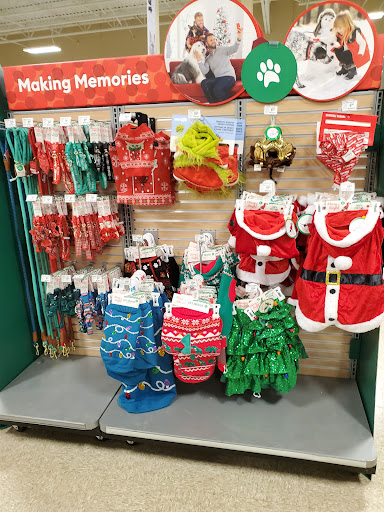 Pet Supply Store «PetSmart», reviews and photos, 1460 Koester Rd, Forsyth, IL 62535, USA