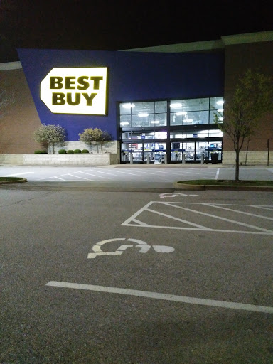 Electronics Store «Best Buy», reviews and photos, 151 Highlands Blvd Dr, Manchester, MO 63011, USA
