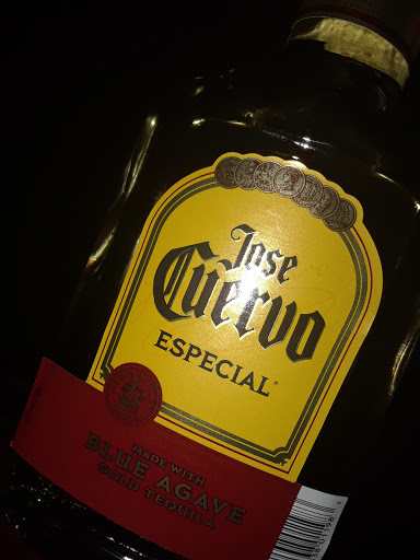 Liquor Store «D & M Liquor Store», reviews and photos, 595 Ralph David Abernathy Blvd, Atlanta, GA 30312, USA