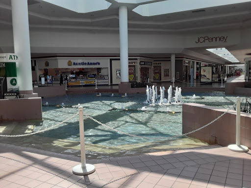 Shopping Mall «Wilton Mall», reviews and photos, 3065 NY-50, Saratoga Springs, NY 12866, USA