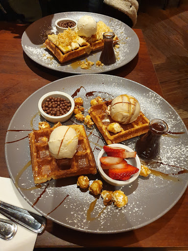 Restaurant «Max Brenner», reviews and photos, 745 Boylston St, Boston, MA 02116, USA