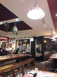 Atmosphère du Restaurant Chez Papa - Joinville à Joinville-le-Pont - n°10