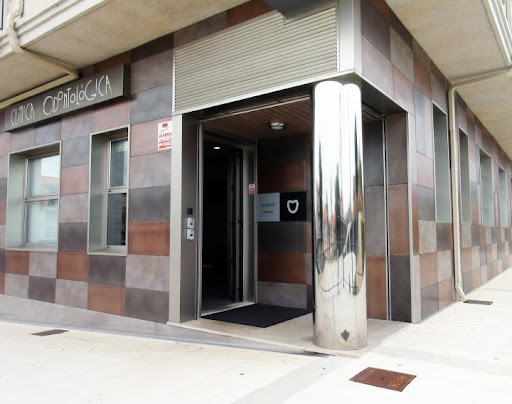 Clínica Odontológica López y Calviño en Ribadumia, Pontevedra