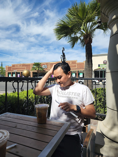 Coffee Shop «The Coffee Bean & Tea Leaf», reviews and photos, 528 Orange St, Redlands, CA 92374, USA