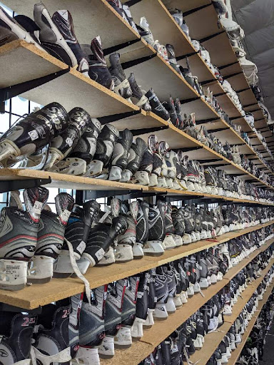 Sporting Goods Store «Play It Again Sports», reviews and photos, 5600 95th St, Oak Lawn, IL 60453, USA