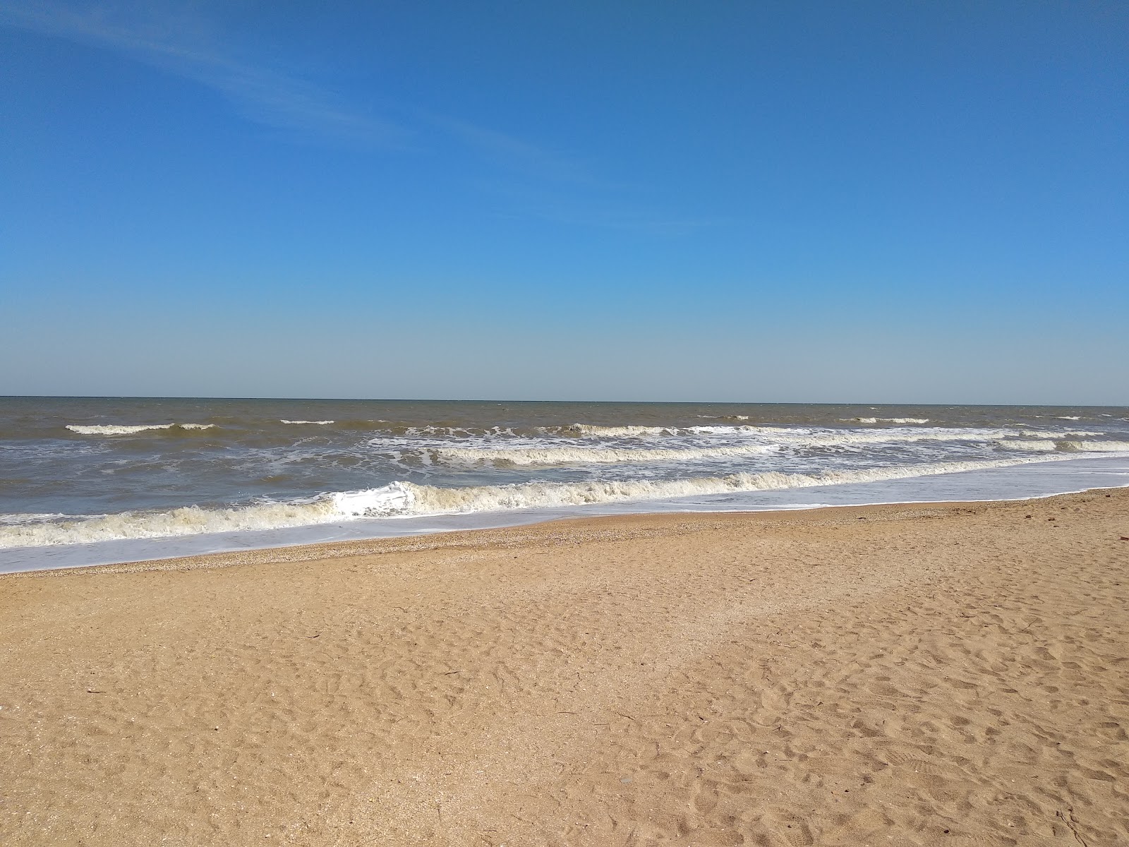 Foto von Plyazh Za Rodinu mit langer gerader strand