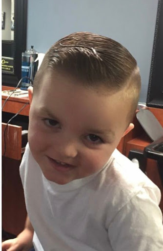 Barber Shop «Famous Razor Barber Shop», reviews and photos, 5 Trading Post Way, Medford Lakes, NJ 08055, USA