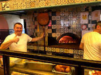Atmosphère du Restaurant La Trattoria - Pizzeria des Arceaux à Biarritz - n°12