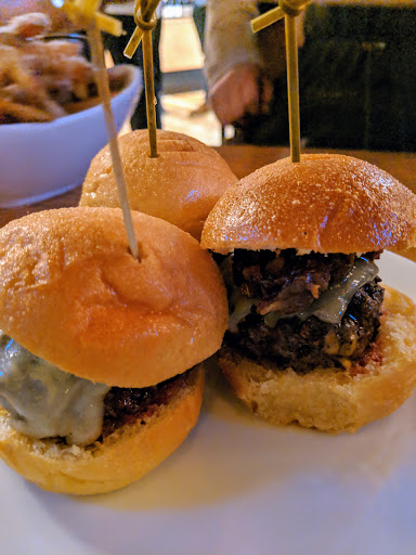 Wine Store «Foxcroft Wine Co. Dilworth», reviews and photos, 1235 East Blvd #1, Charlotte, NC 28203, USA