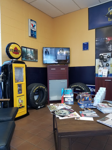 Auto Repair Shop «Brookhaven Tire & Auto», reviews and photos, 3701 W Robinson St, Norman, OK 73072, USA