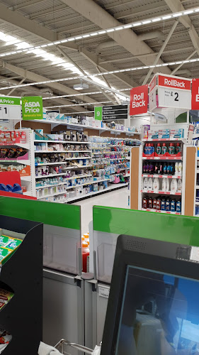 Comments and reviews of Asda Colchester Superstore