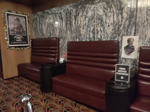 Movie Theater «The Logan Theatre», reviews and photos, 2646 N Milwaukee Ave, Chicago, IL 60647, USA